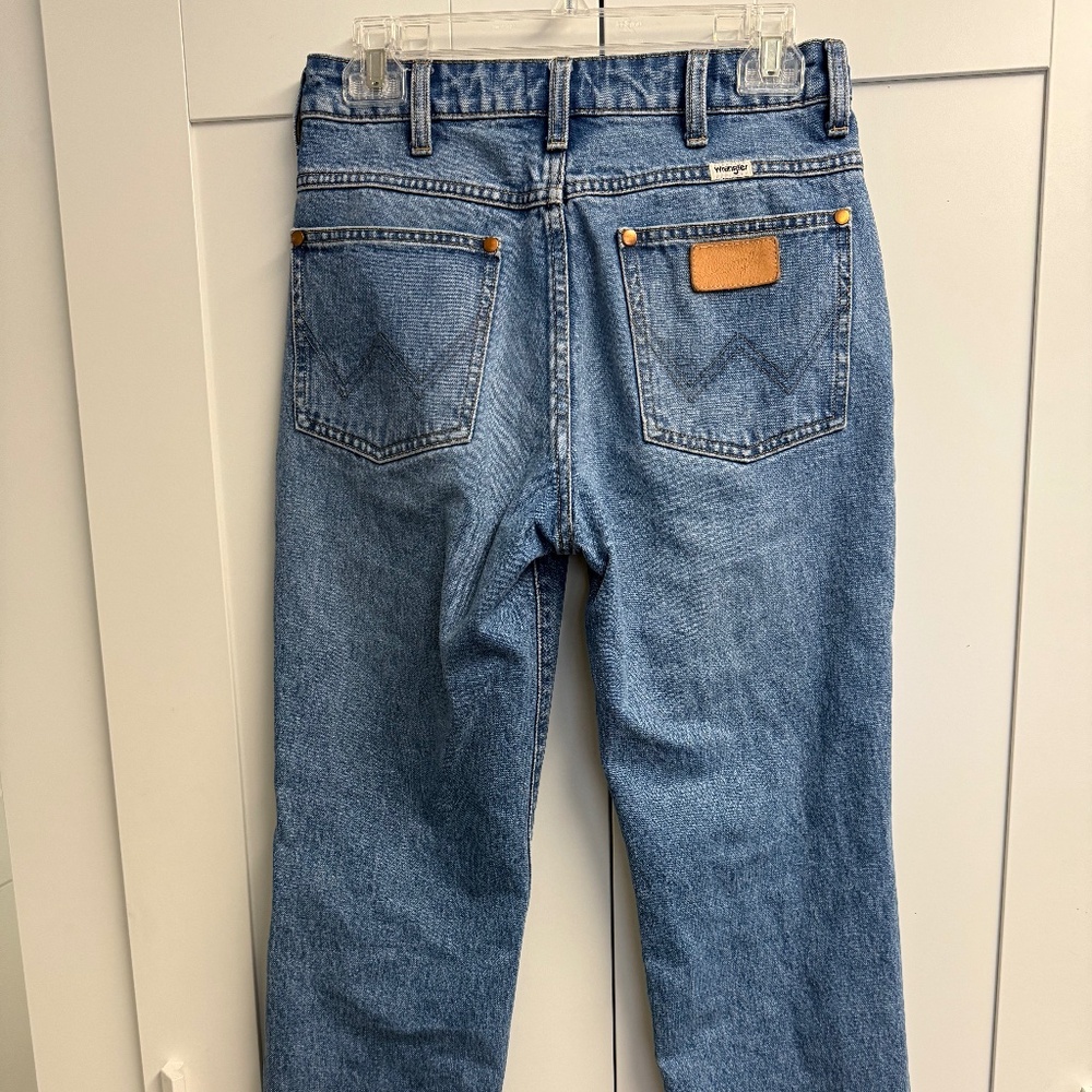 Wrangler 603 Wild West Cropped Straight Jeans Color: Tinted Denim Size: 26x28